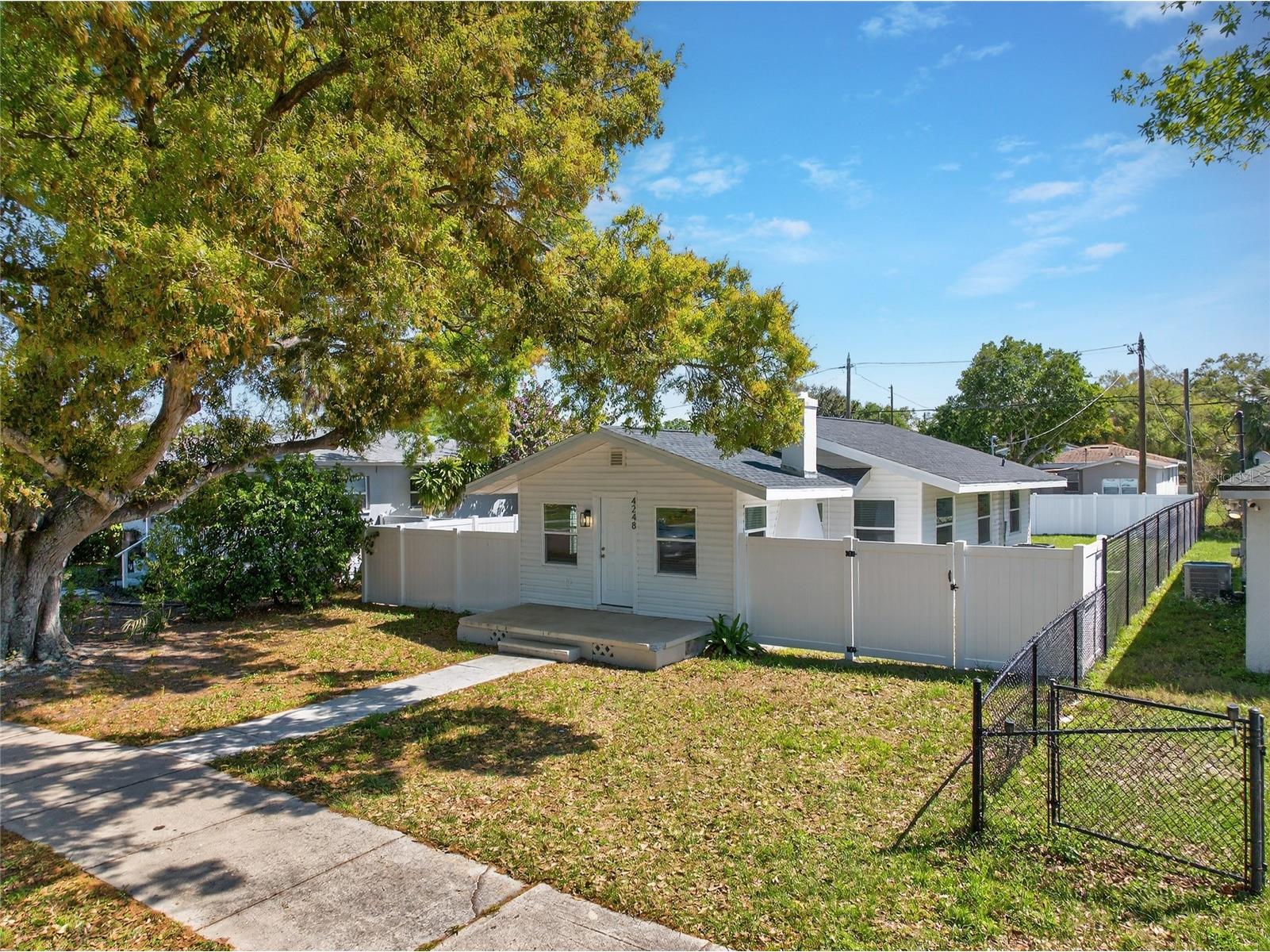 4248 4th Avenue S Saint Petersburg FL 33711 TB8513941 image18