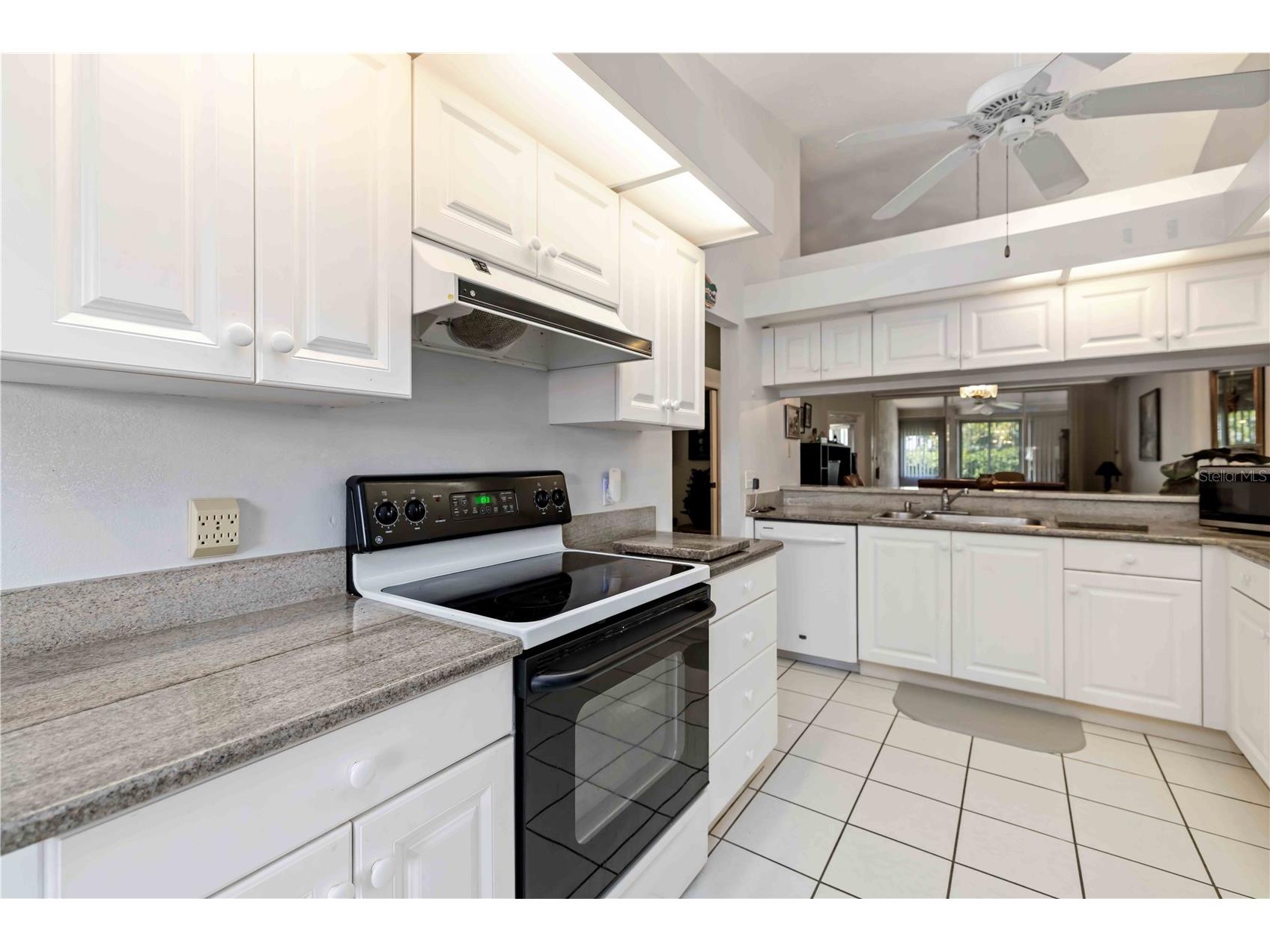 4248 Marseilles Avenue #3247 Sarasota FL 34233 A4673978 image11