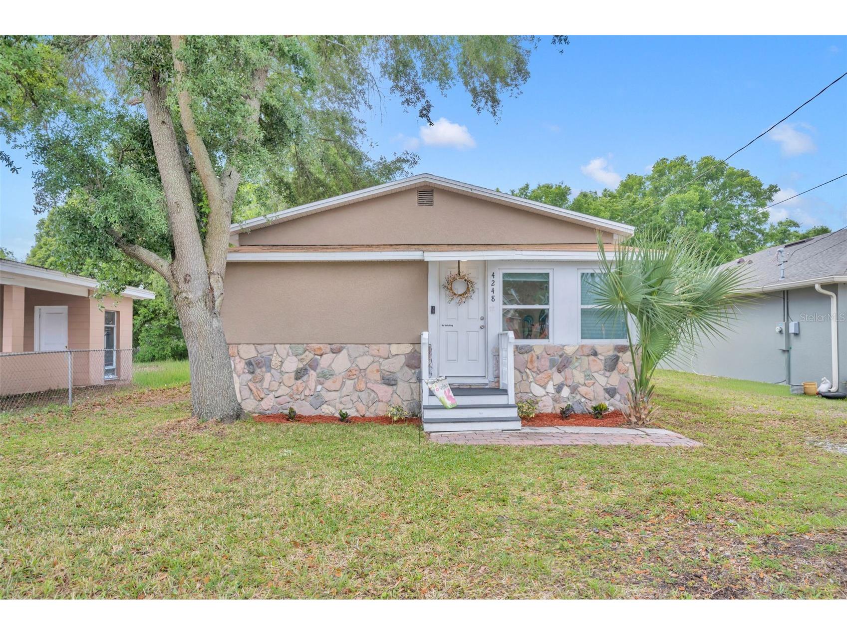 4248 Minoso Street Orlando FL 32811 V4948306 image1