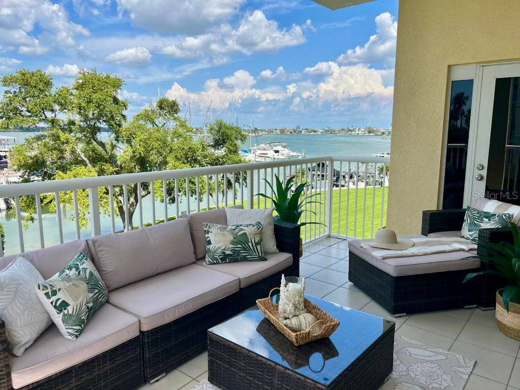 425 150th Avenue #2301 Madeira Beach FL 33708 - INTRACOASTAL WATERWAY TB8378435 image4