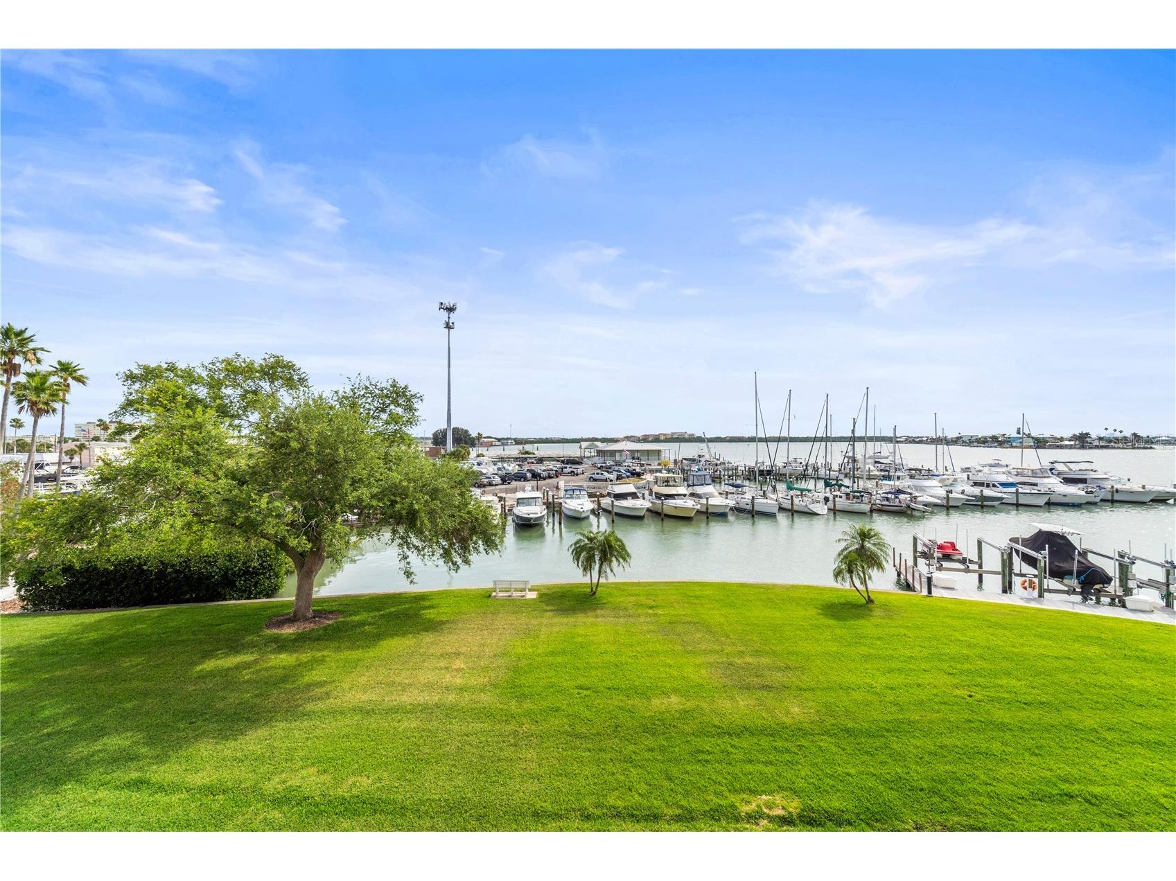 425 150th Avenue #2303 Madeira Beach FL 33708 TB8500323 image25