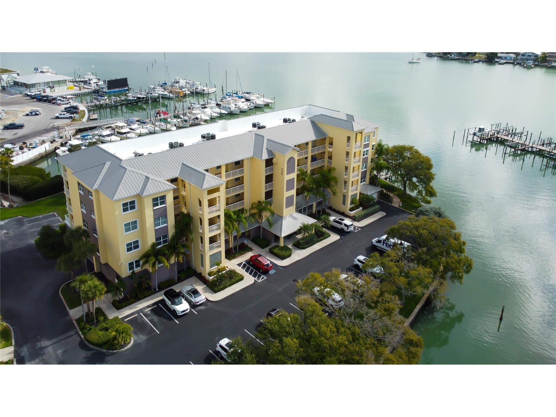 425 150th Avenue #2504 Madeira Beach FL 33708 - INTRACOASTAL WATERWAY TB8465844 image1
