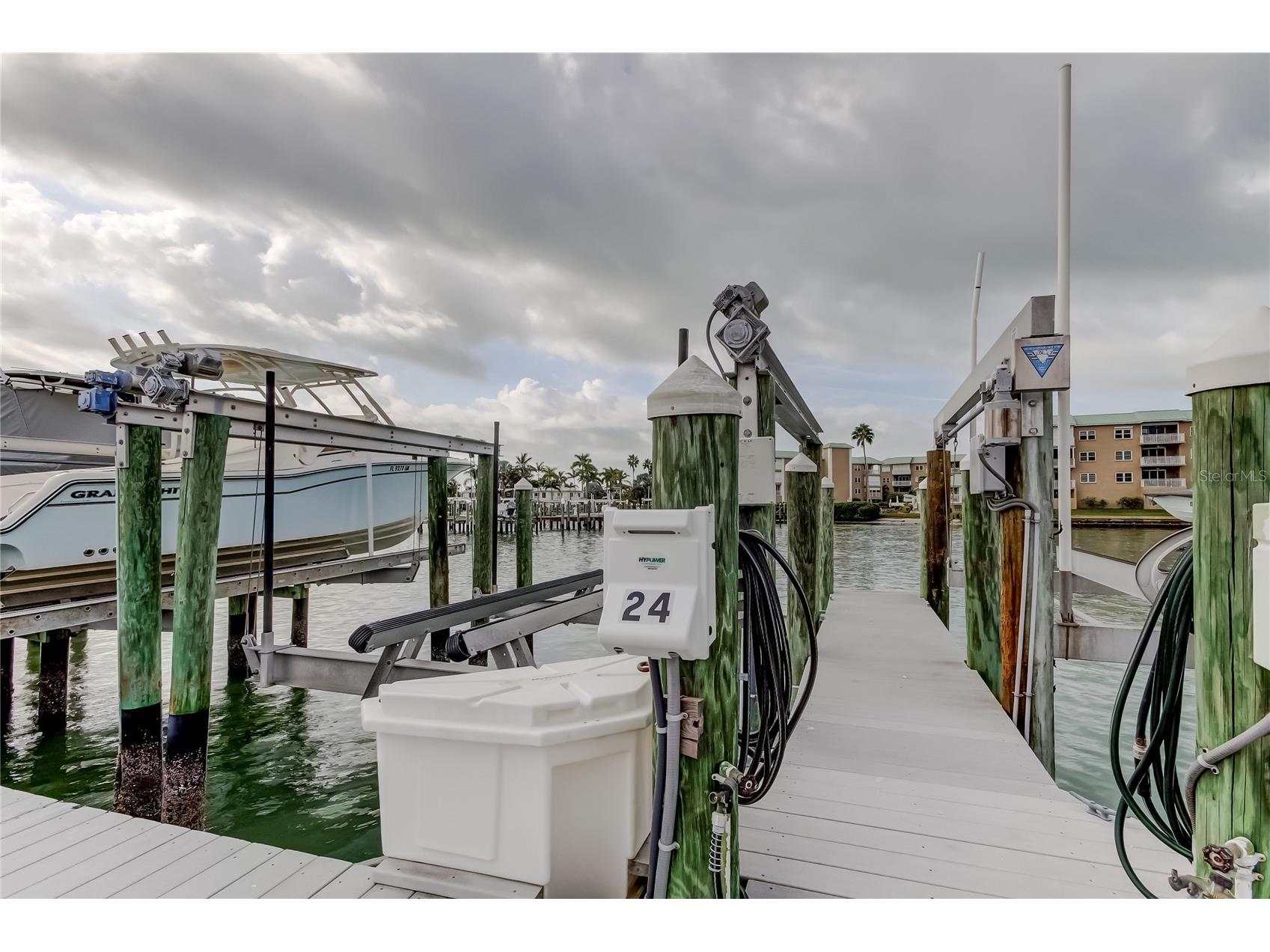 425 150th Avenue #2504 Madeira Beach FL 33708 - INTRACOASTAL WATERWAY TB8465844 image5