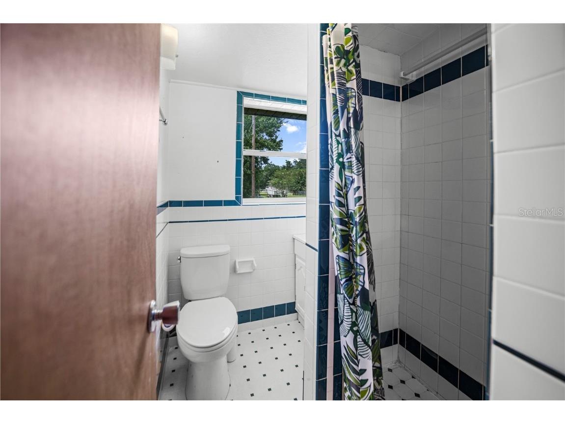 425 1st Street Kenansville FL 34739 S5130910 image11