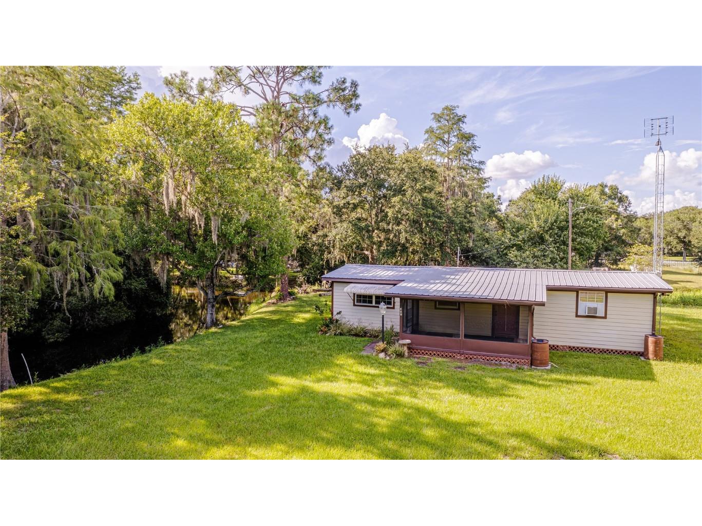 425 1st Street Kenansville FL 34739 S5130910 image2