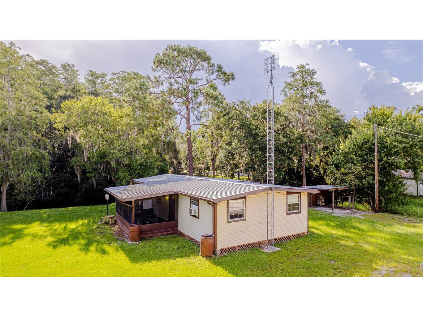 425 1st Street Kenansville FL 34739 S5130910 image3
