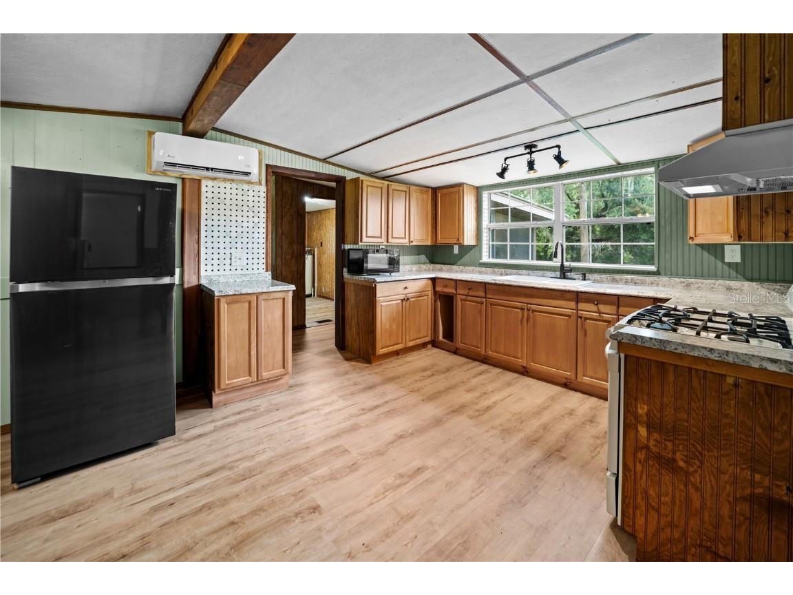 425 1st Street Kenansville FL 34739 S5130910 image9