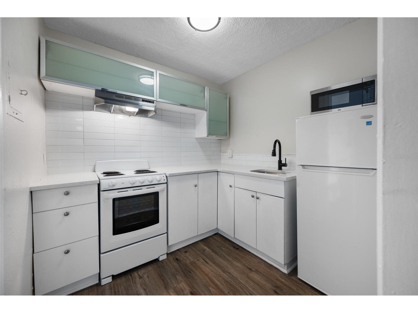 425 2nd Street N Saint Petersburg FL 33701 TB8495013 image8