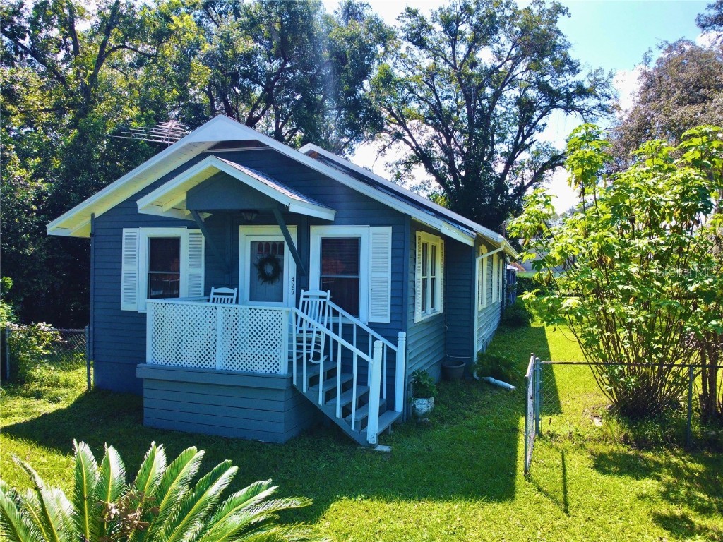 425 2nd Street Polk City FL 33868 TB8308441 image1