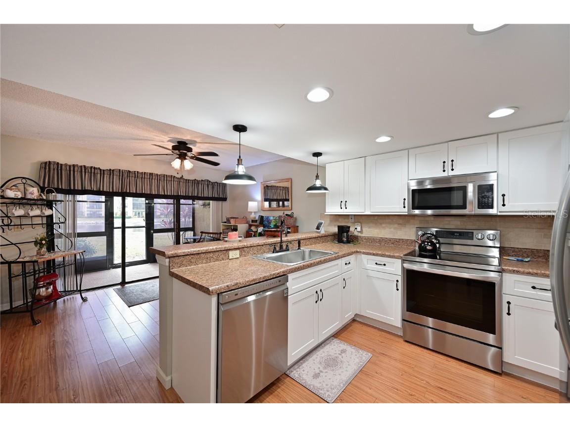 425 30th Avenue W #C102 Bradenton FL 34205 A4636563 image11