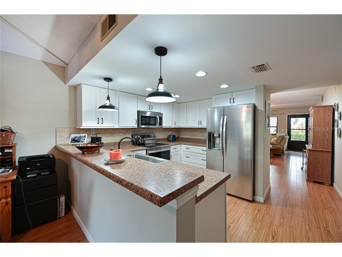 425 30th Avenue W #C102 Bradenton FL 34205 A4636563 image12