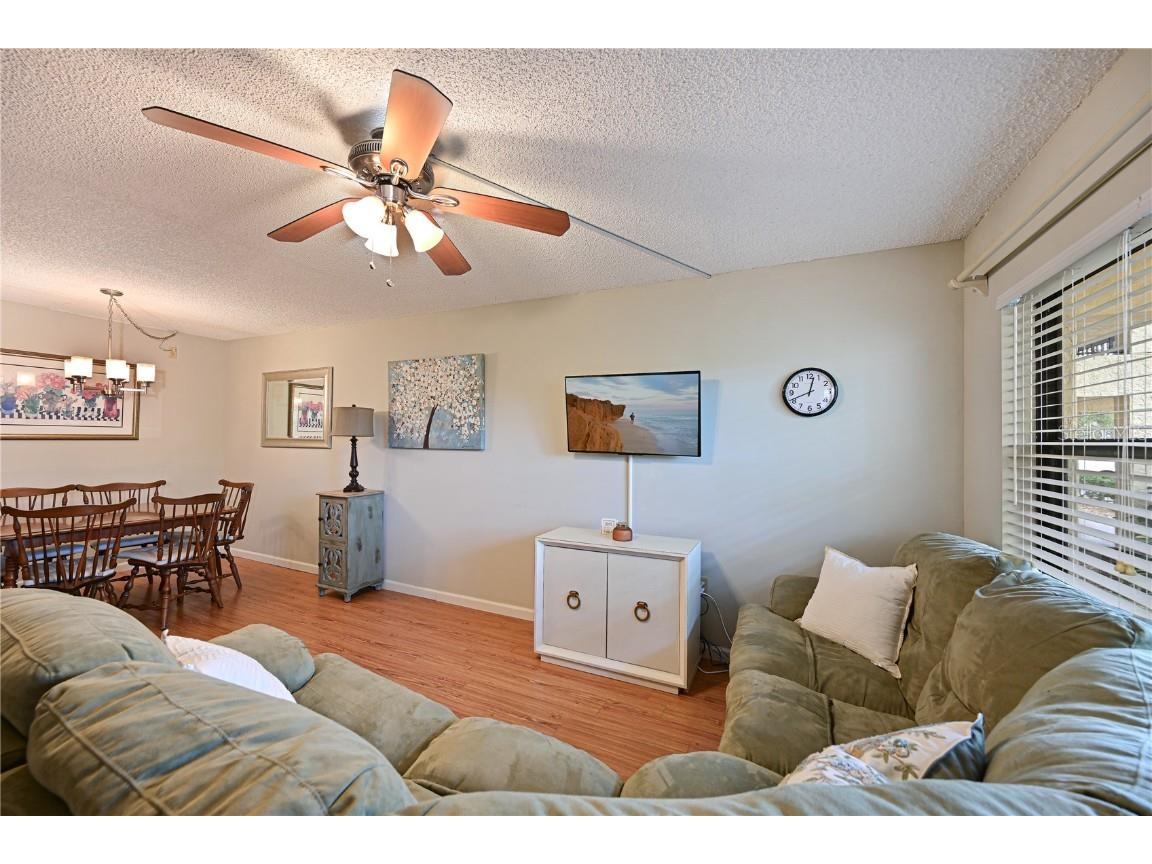 425 30th Avenue W #C102 Bradenton FL 34205 A4636563 image5