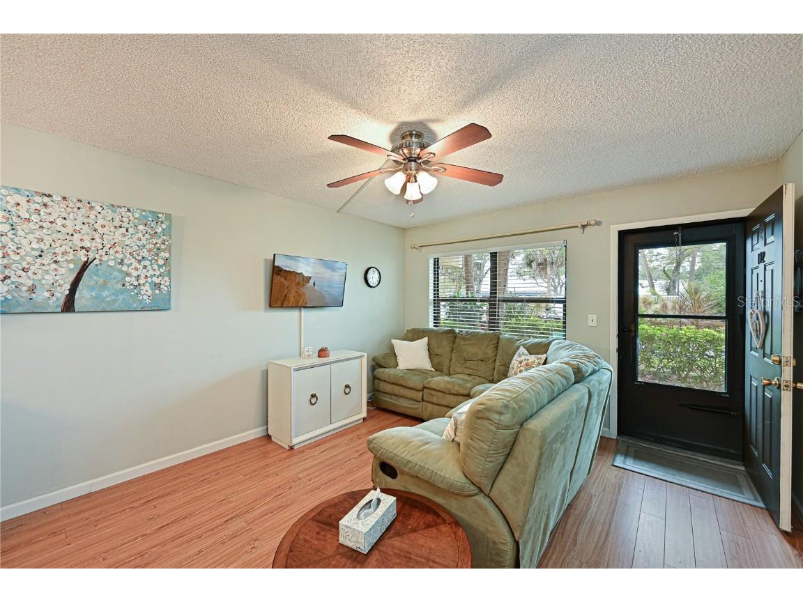 425 30th Avenue W #C102 Bradenton FL 34205 A4636563 image6