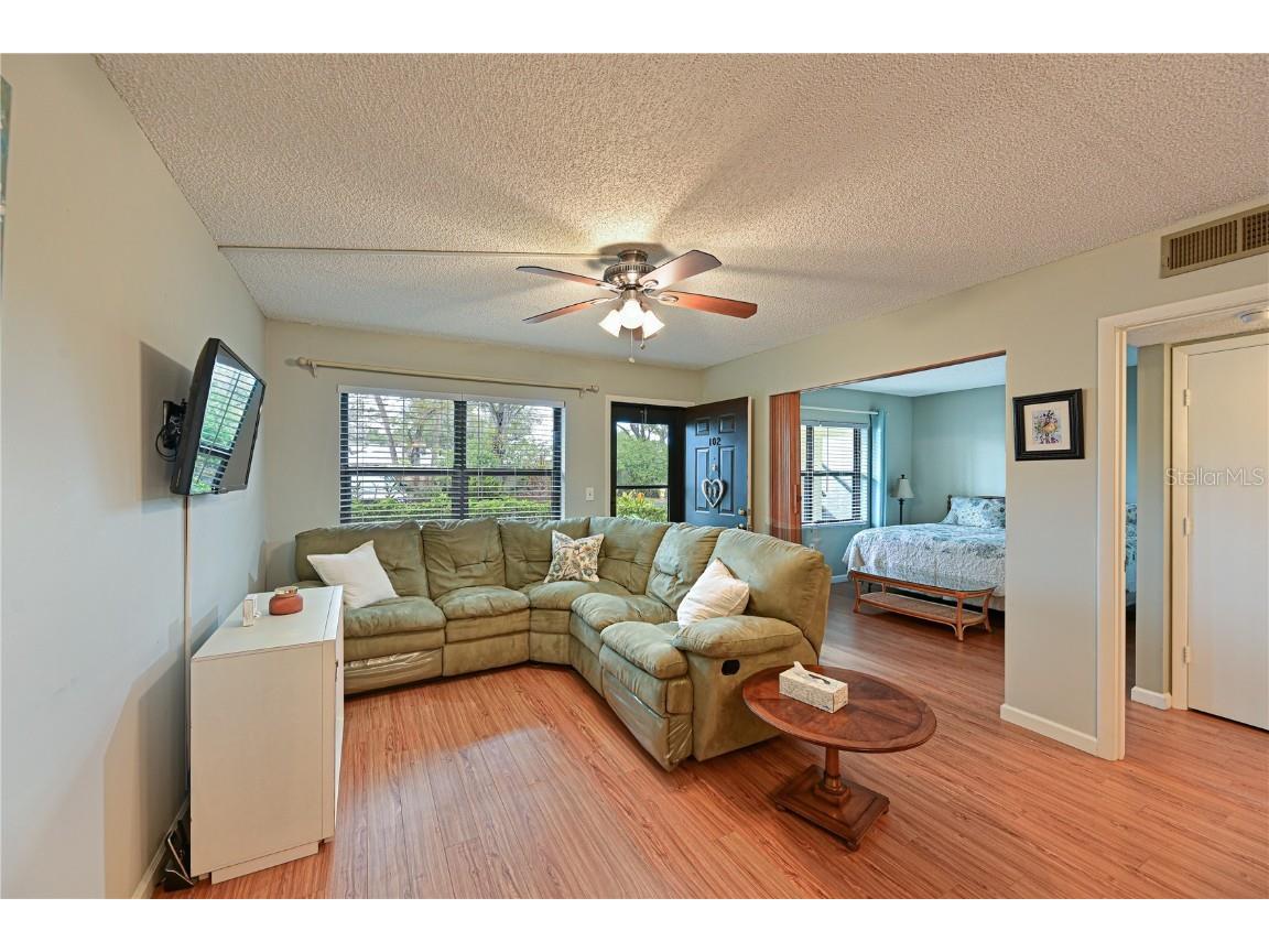 425 30th Avenue W #C102 Bradenton FL 34205 A4636563 image7