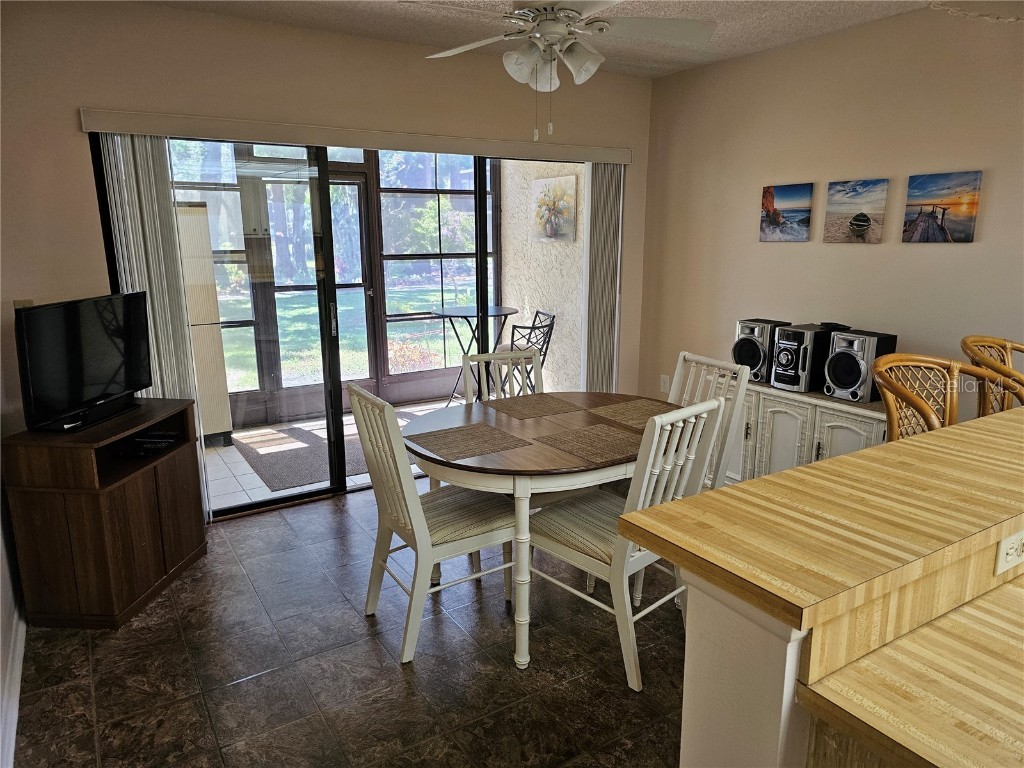 425 30th Avenue W #C104 Bradenton FL 34205 A4648637 image9