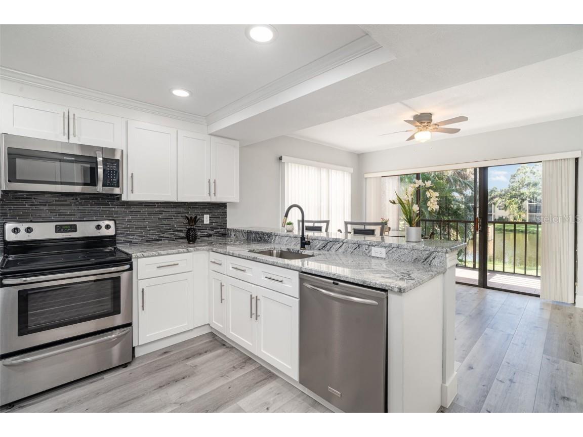 425 30th Avenue W #C201 Bradenton FL 34205 TB8414908 image8