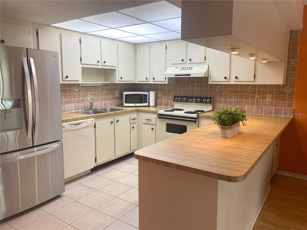 425 30th Avenue W #C211 Bradenton FL 34205 A4657645 image7