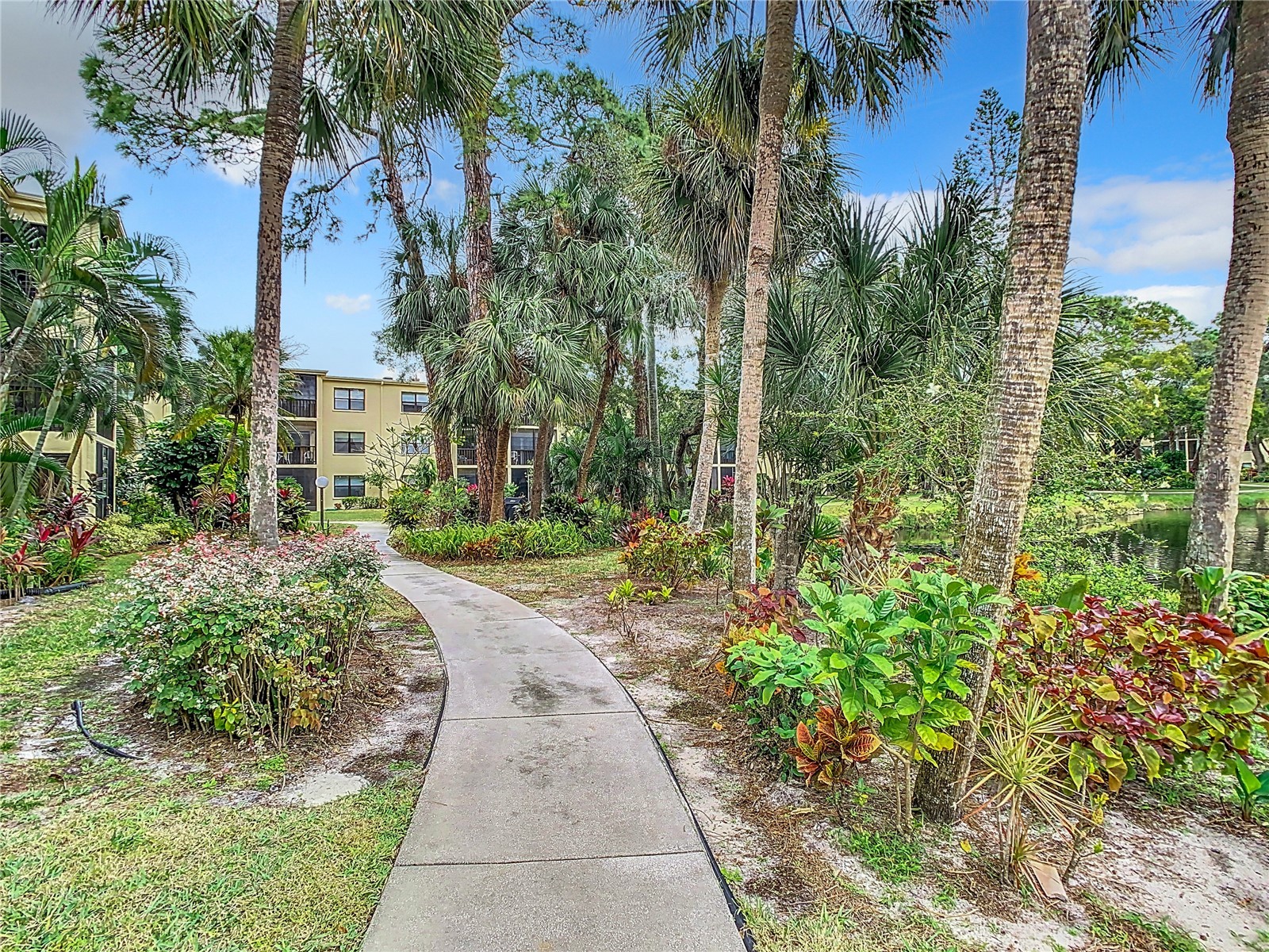 425 30th Avenue W #C212 Bradenton FL 34205 A4697777 image25