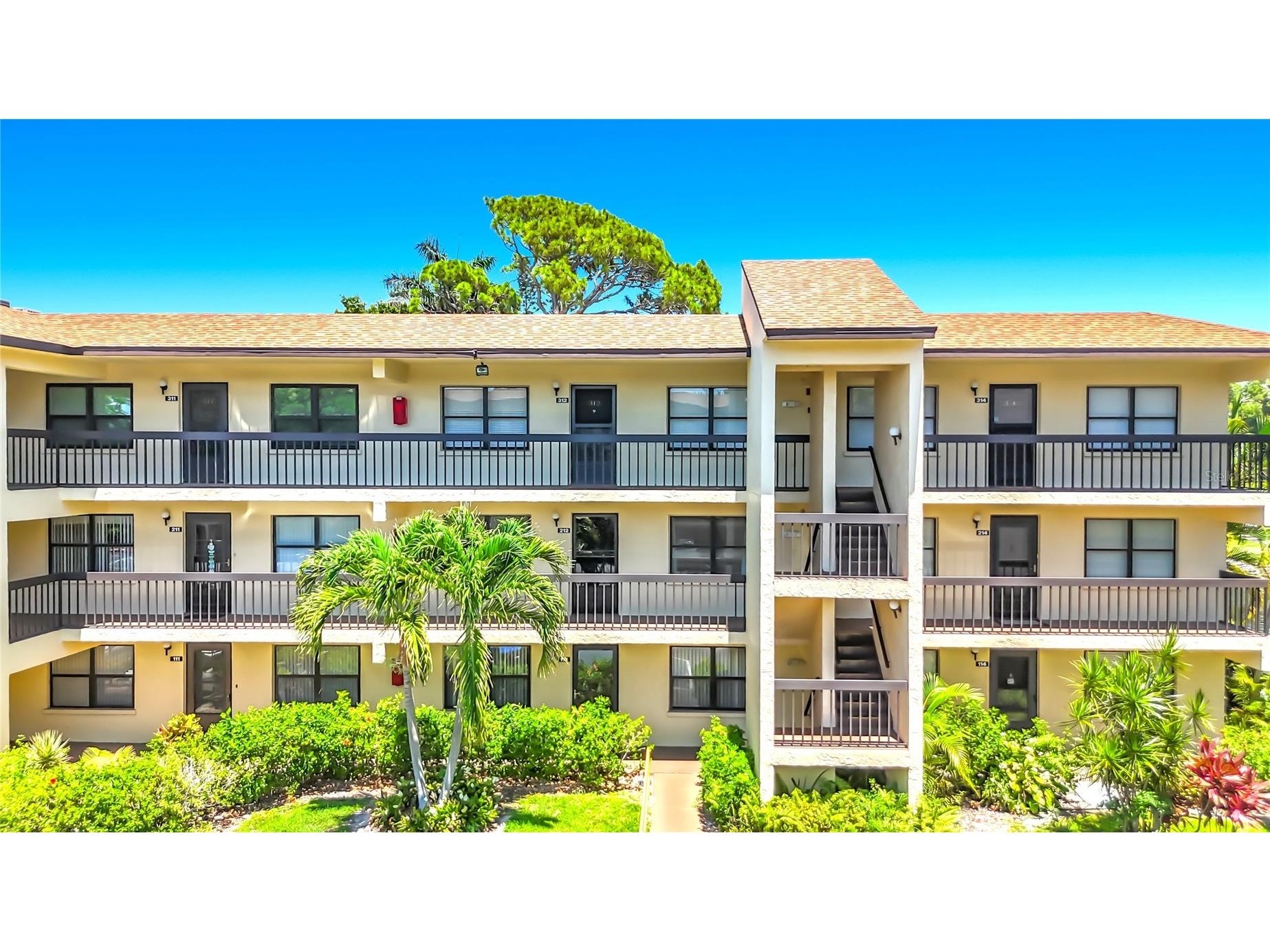 425 30th Avenue W #C212 Bradenton FL 34205 A4697777 image3