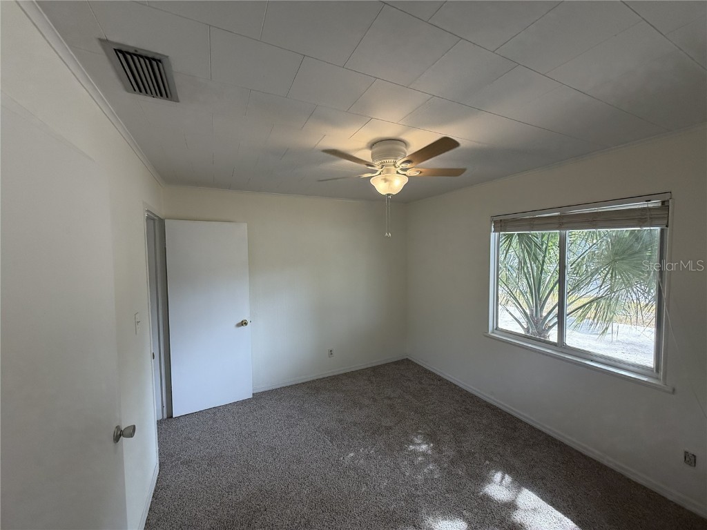 425 40th Avenue NE Saint Petersburg FL 33703 TB8447694 image17