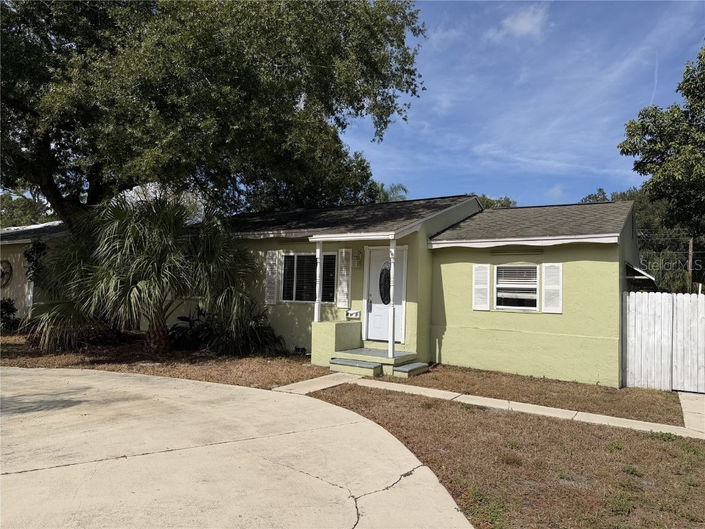 425 40th Avenue NE Saint Petersburg FL 33703 TB8447694 image2