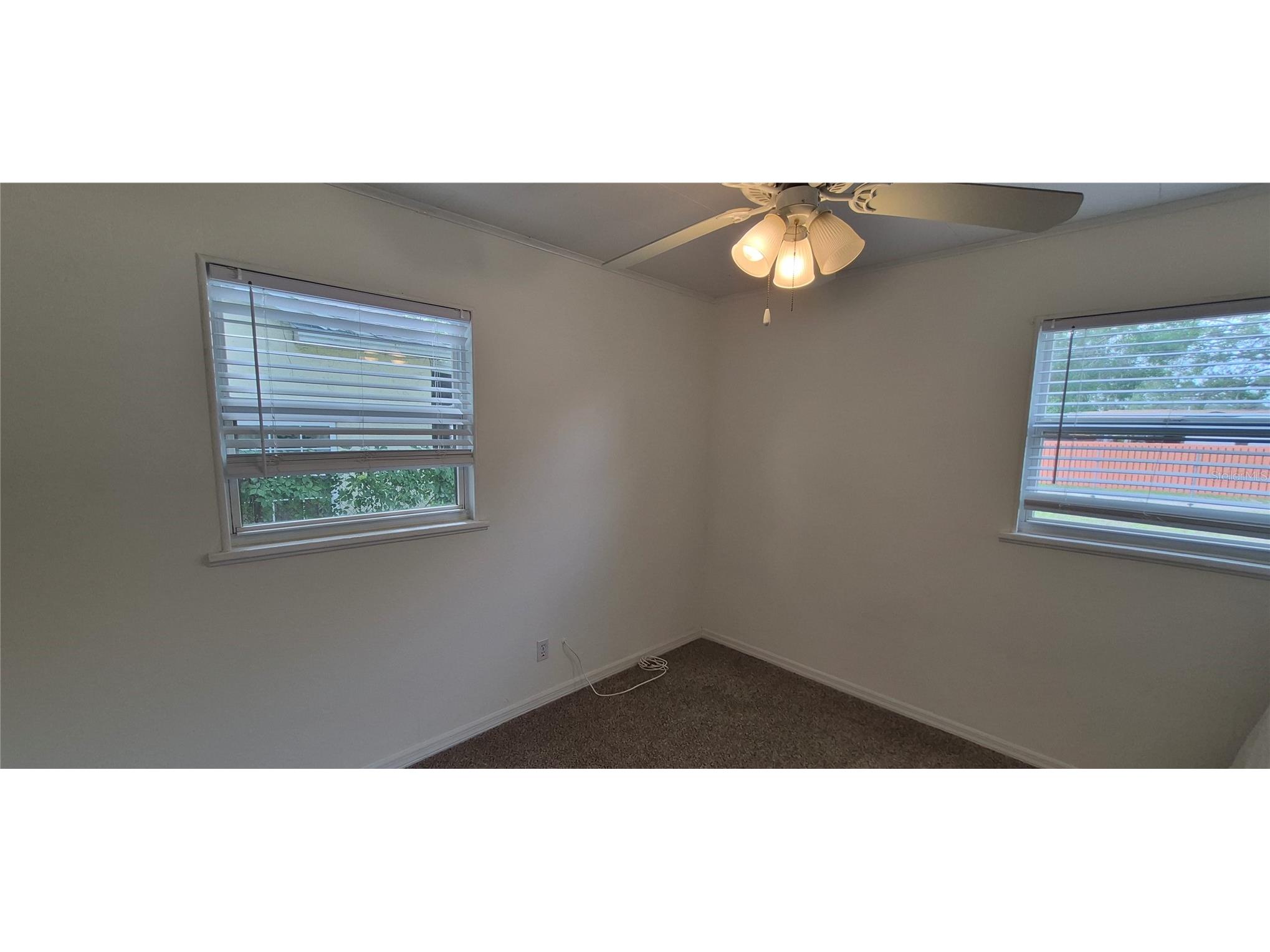 425 40th Avenue NE Saint Petersburg FL 33703 TB8515678 image10