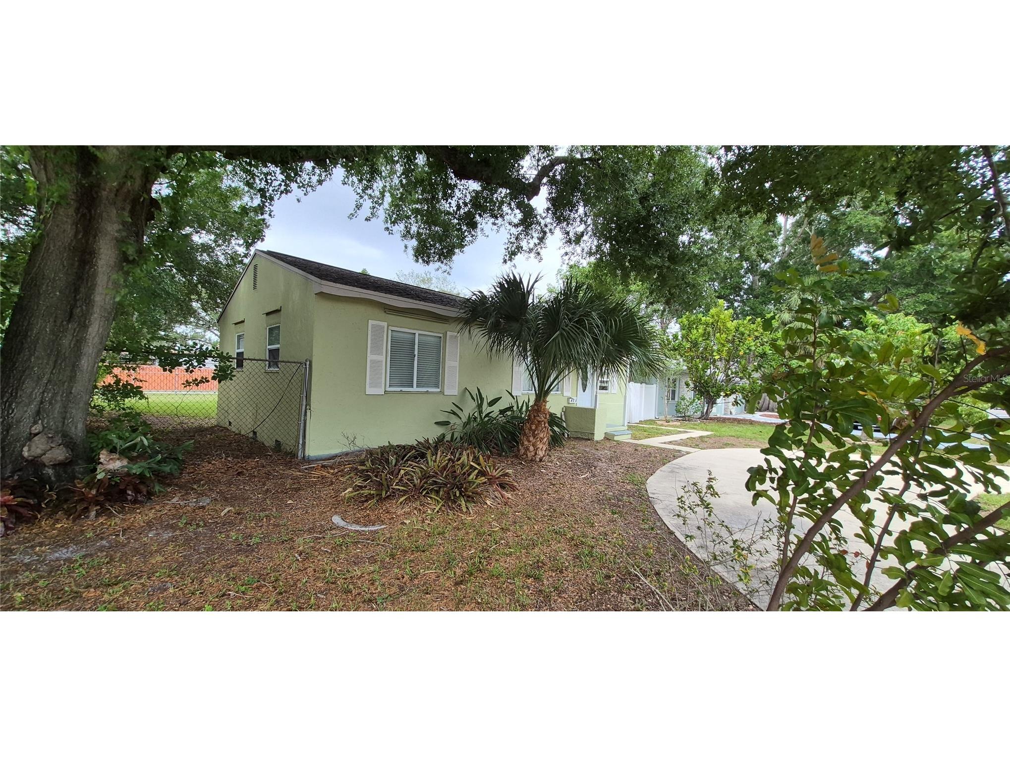 425 40th Avenue NE Saint Petersburg FL 33703 TB8515678 image13