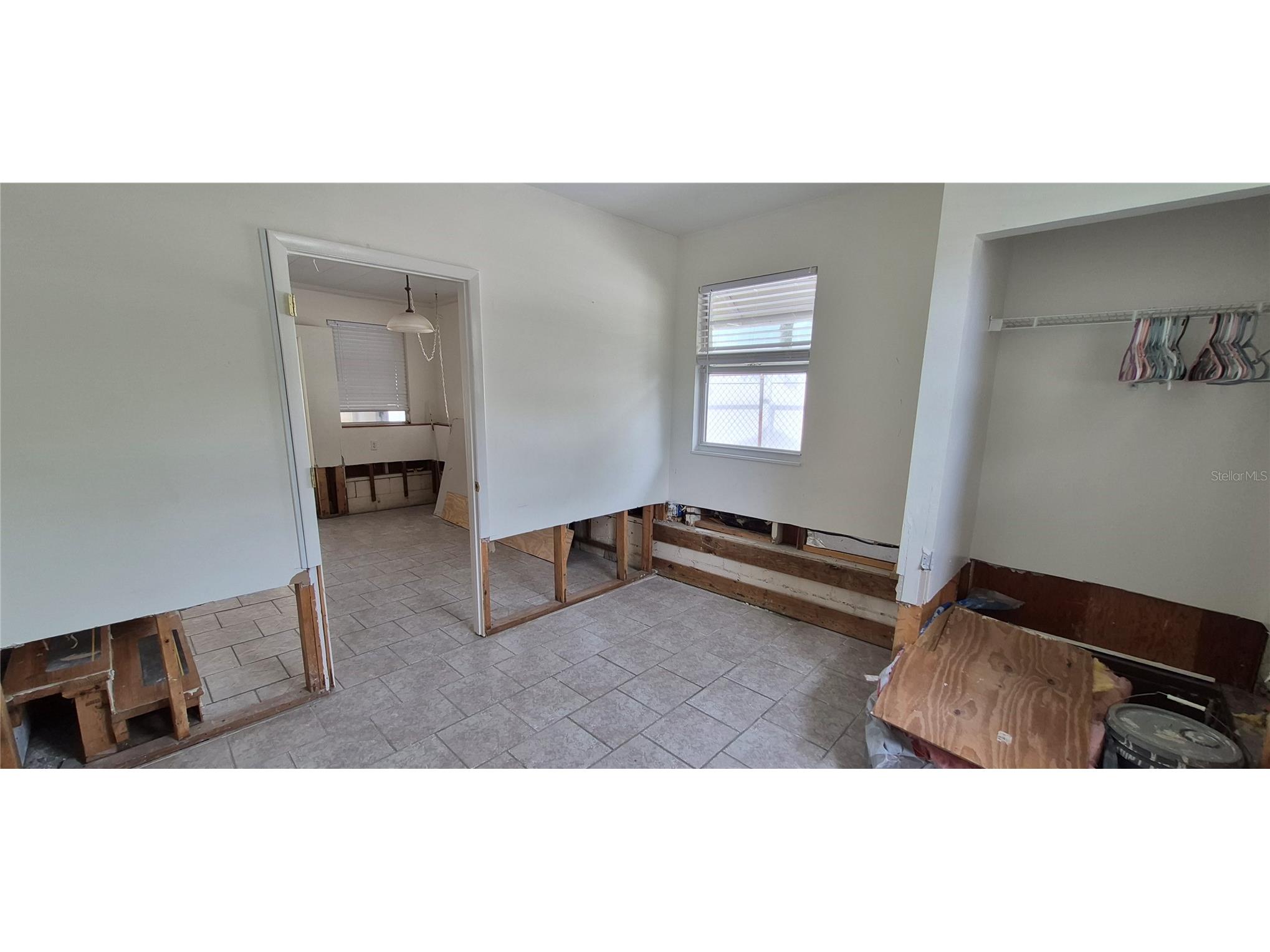425 40th Avenue NE Saint Petersburg FL 33703 TB8515678 image18