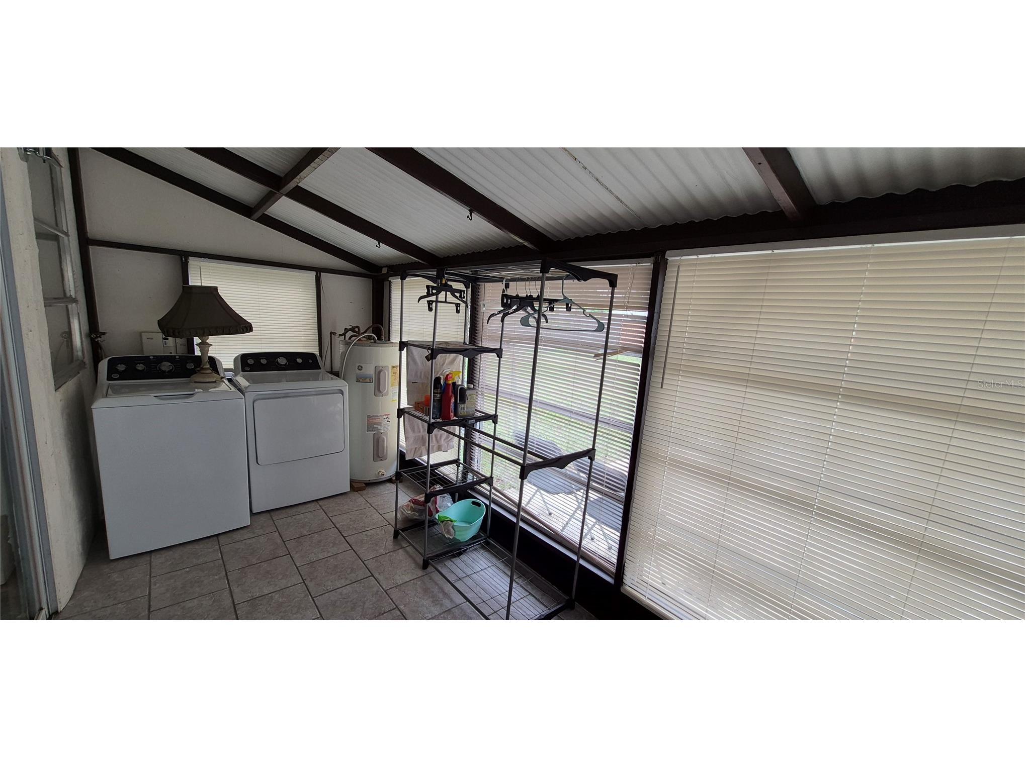 425 40th Avenue NE Saint Petersburg FL 33703 TB8515678 image19