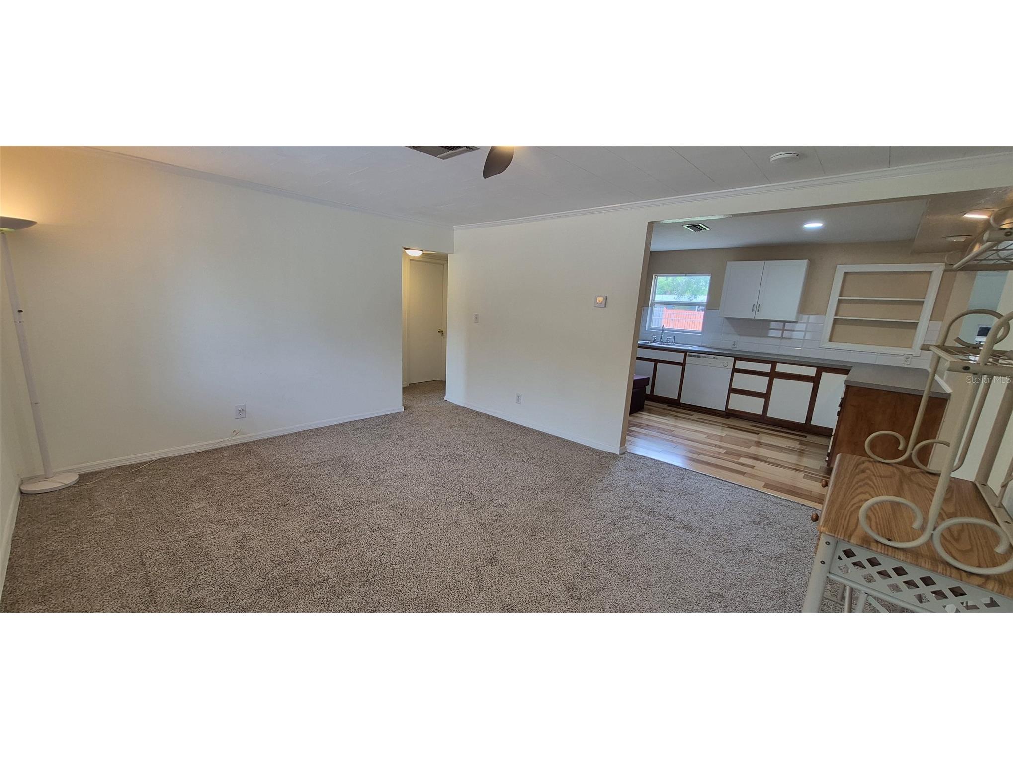 425 40th Avenue NE Saint Petersburg FL 33703 TB8515678 image5