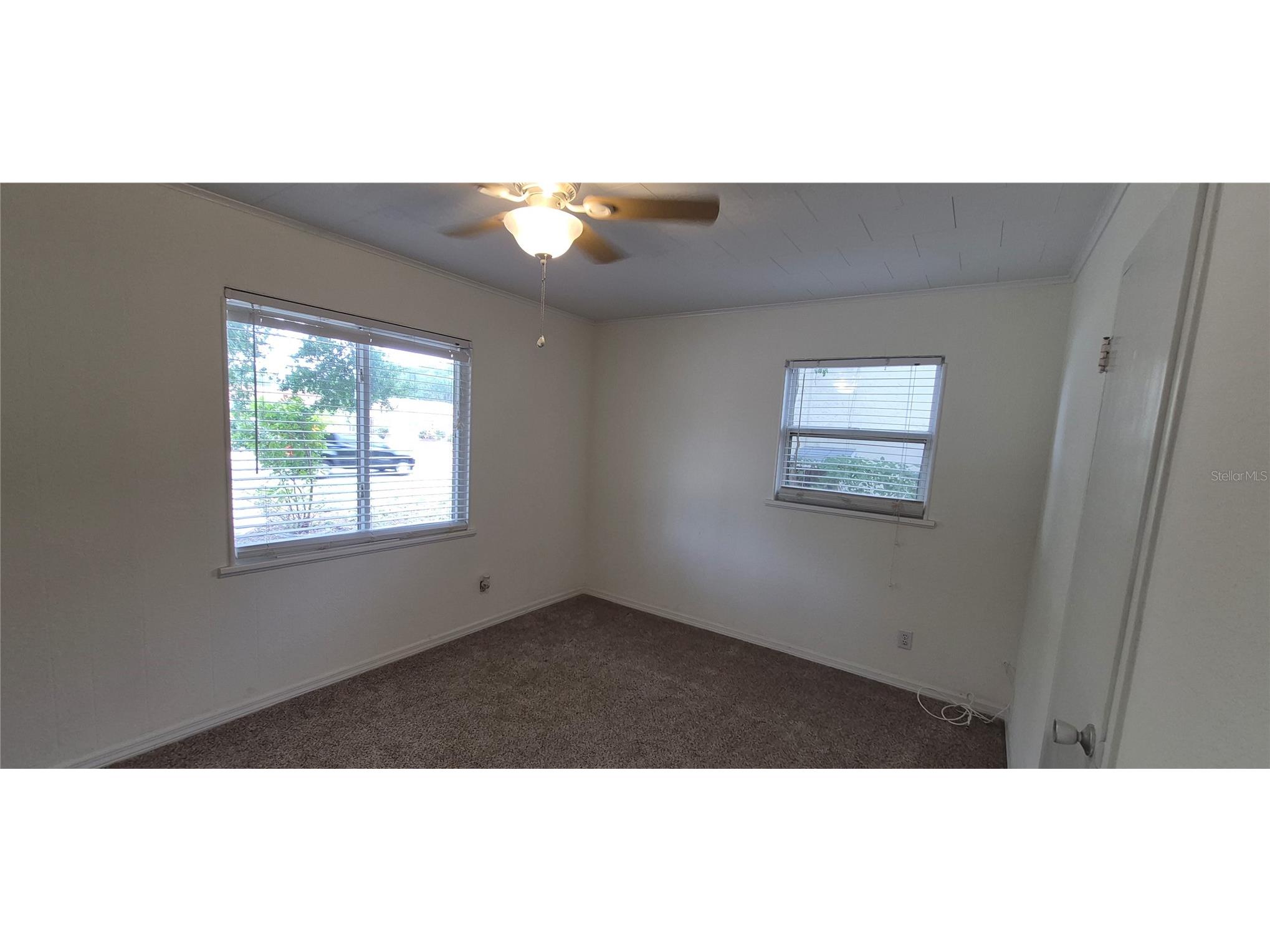 425 40th Avenue NE Saint Petersburg FL 33703 TB8515678 image7