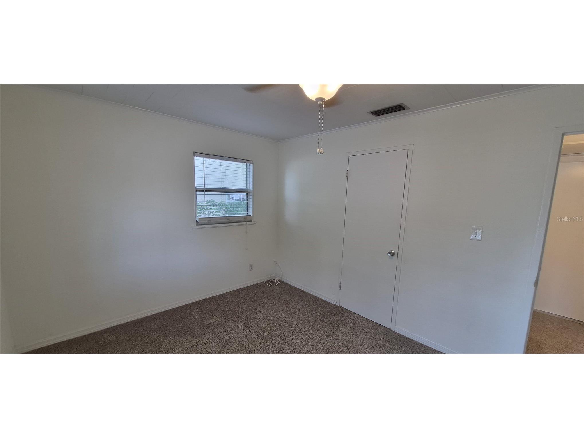 425 40th Avenue NE Saint Petersburg FL 33703 TB8515678 image8