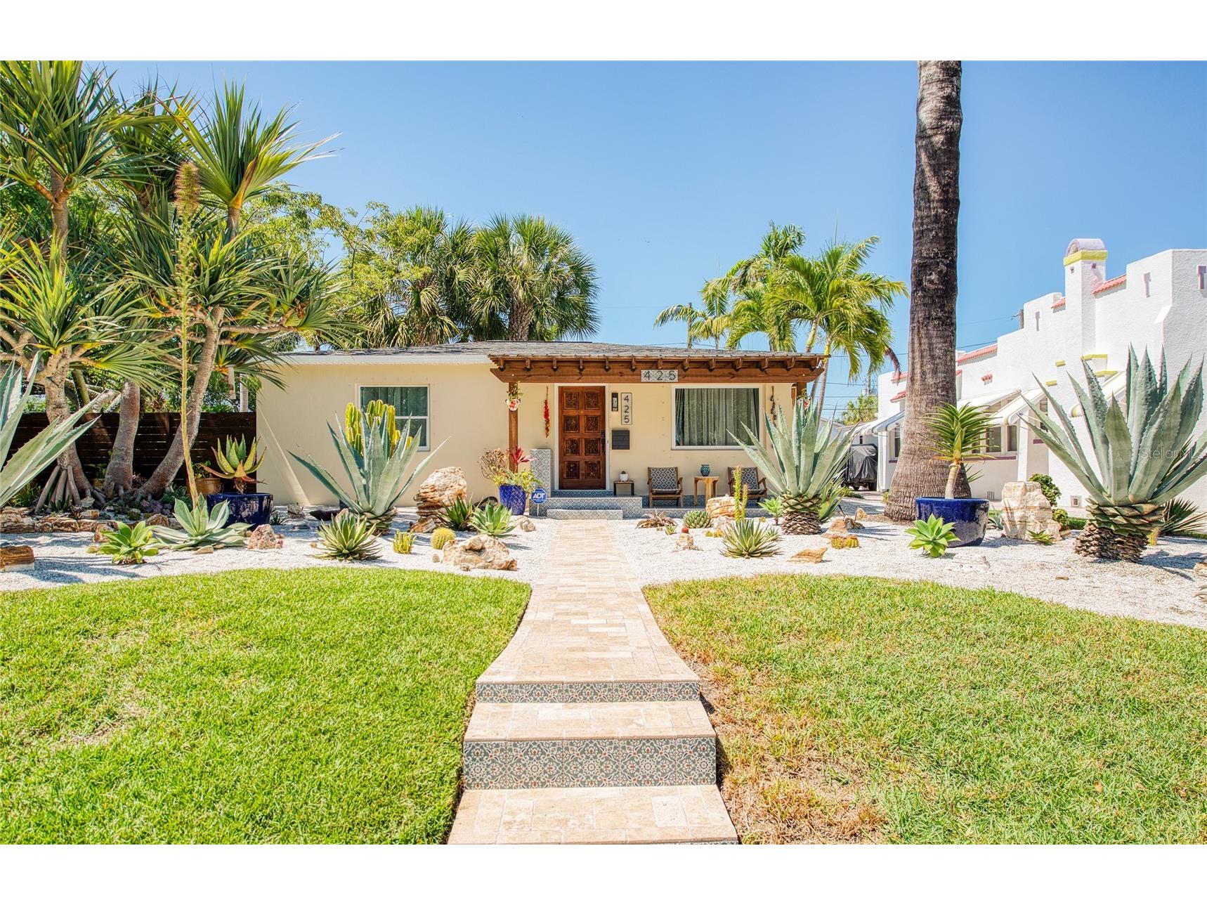 425 46th Avenue S Saint Petersburg FL 33705 TB8504415 image2