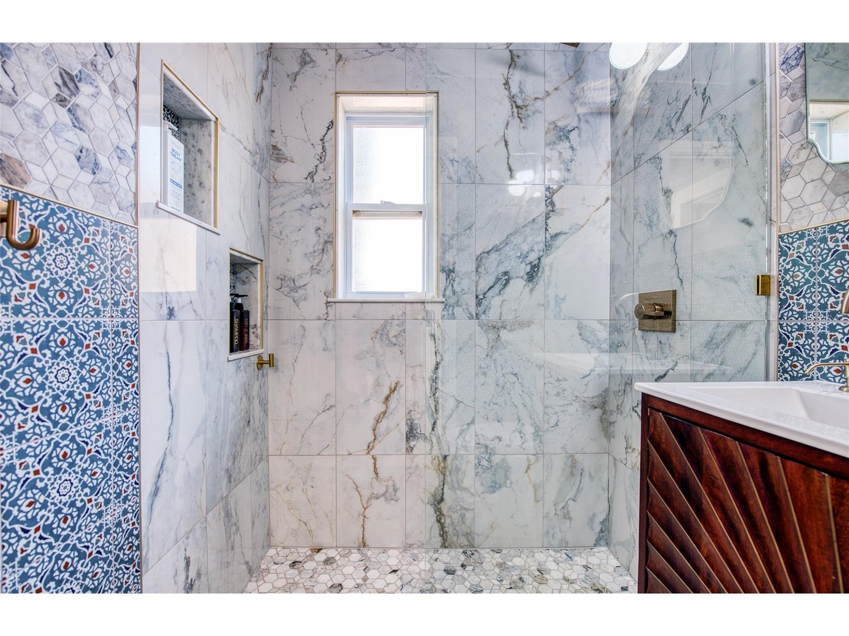 425 46th Avenue S Saint Petersburg FL 33705 TB8504415 image34