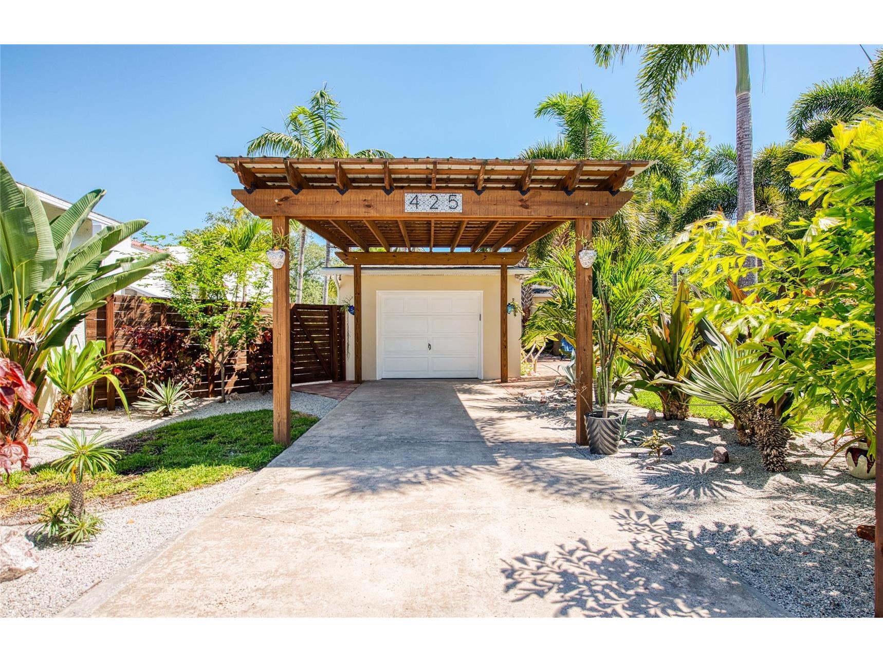 425 46th Avenue S Saint Petersburg FL 33705 TB8504415 image37