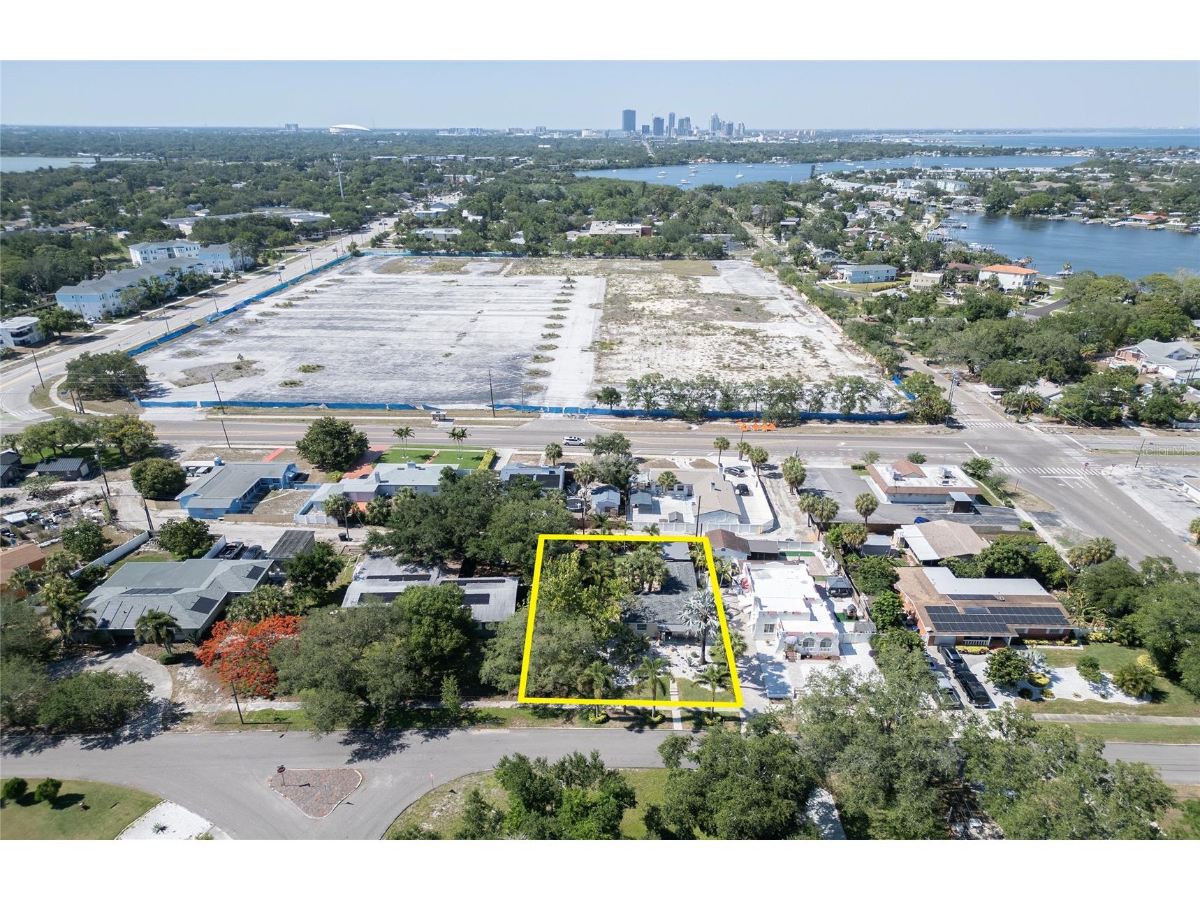 425 46th Avenue S Saint Petersburg FL 33705 TB8504415 image52