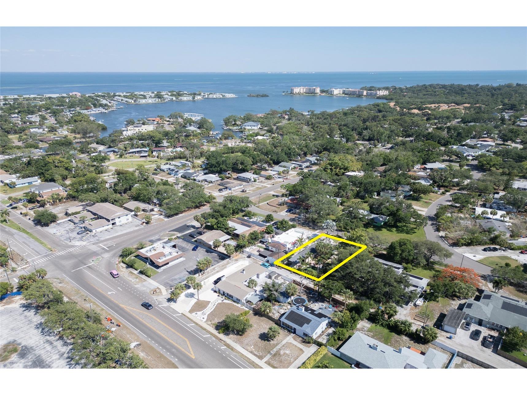425 46th Avenue S Saint Petersburg FL 33705 TB8504415 image57