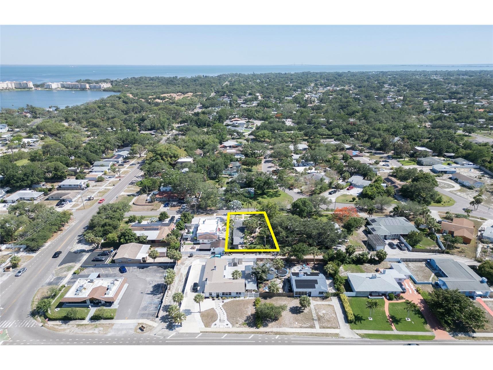 425 46th Avenue S Saint Petersburg FL 33705 TB8504415 image58