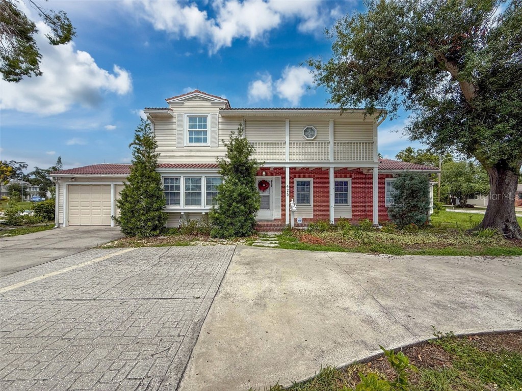 425 49th Street N Saint Petersburg FL 33710 TB8401561 image1