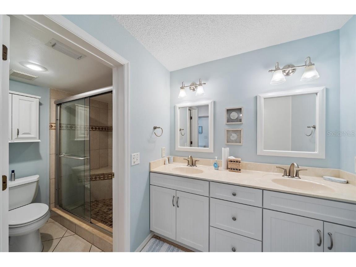 425 Cerromar Terrace #359 Venice FL 34293 A4586901 image75