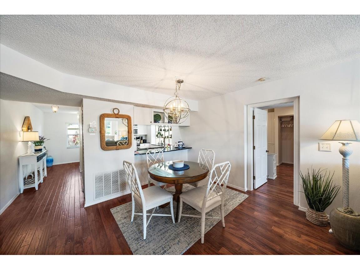 425 Cerromar Terrace #359 Venice FL 34293 A4659236 image13