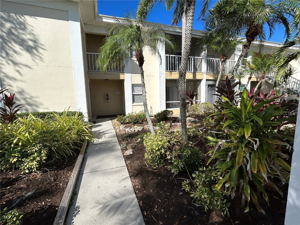 425 Cerromar Terrace #359 Venice FL 34293 A4659236 image64