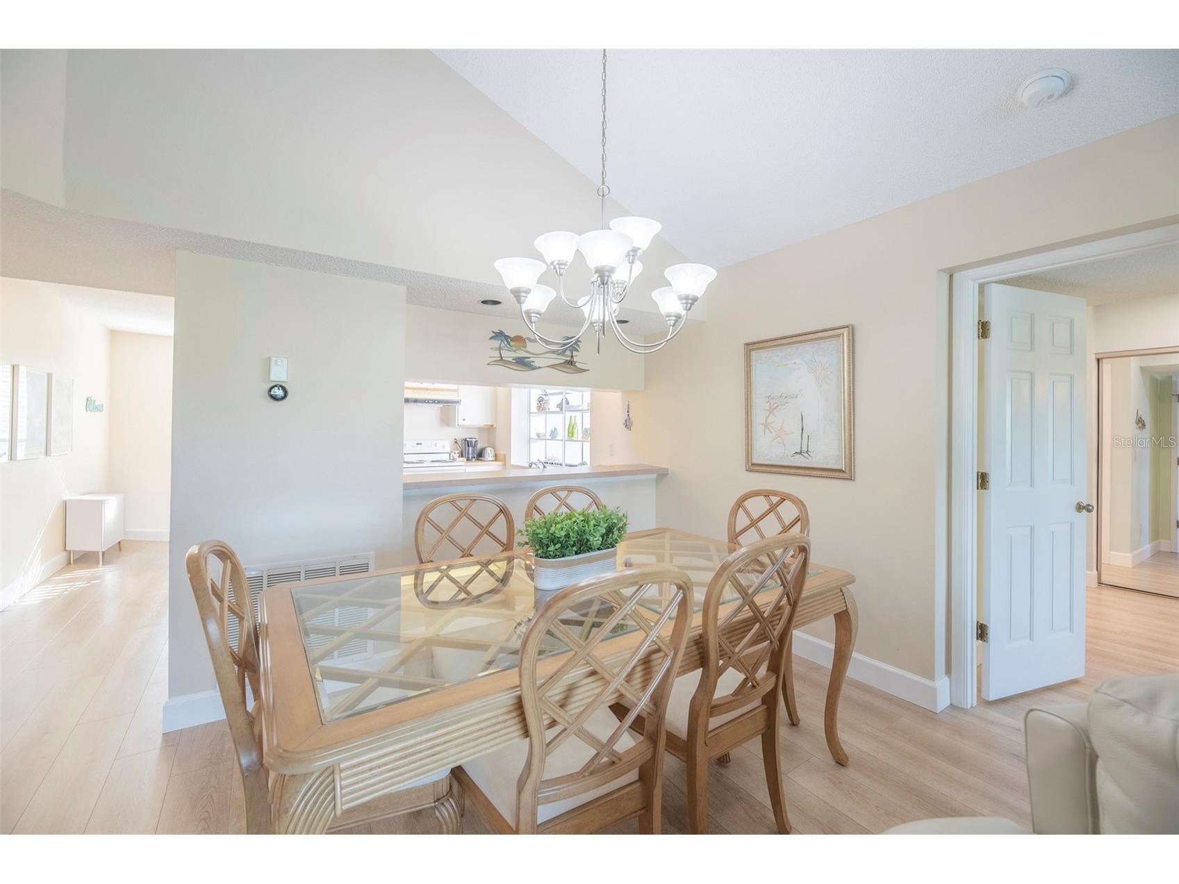 425 Cerromar Terrace #459 Venice FL 34293 N6143416 image8