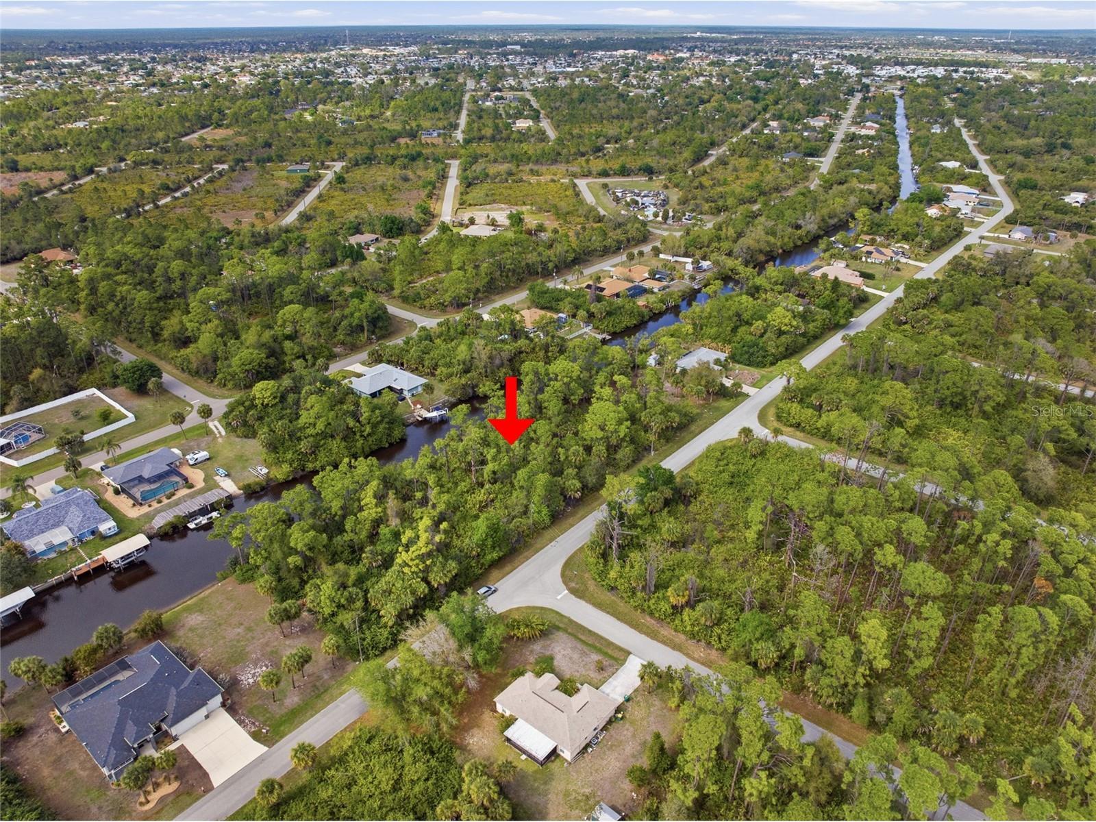 425 Cheshire Street Port Charlotte FL 33953 - CHESHIRE WATERWAY TB8504974 image4
