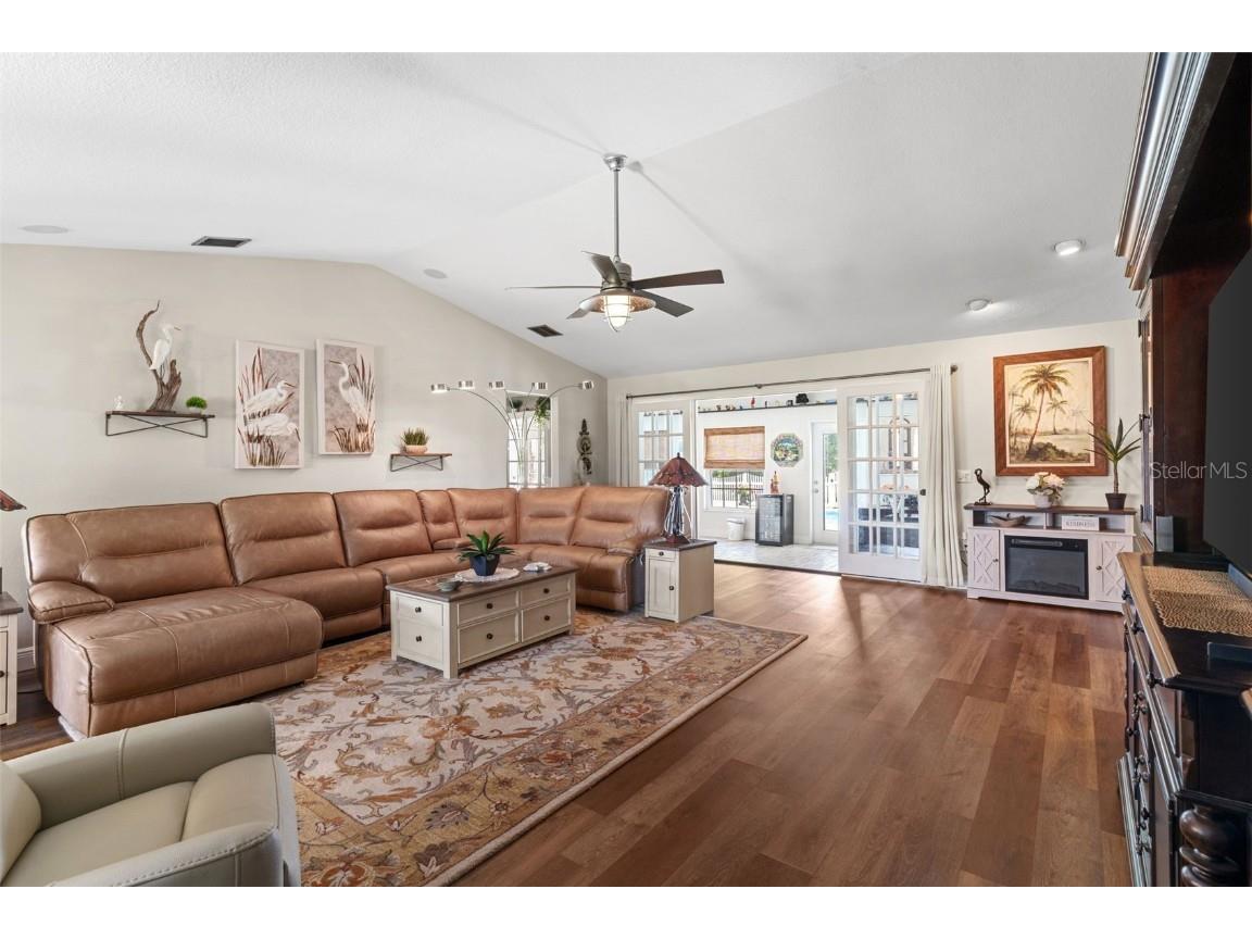 425 Corrientes Circle Punta Gorda FL 33983 C7510449 image10