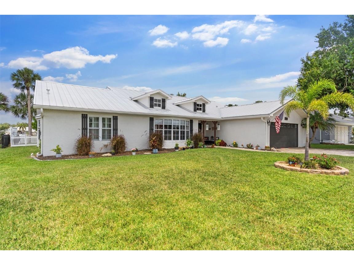 425 Corrientes Circle Punta Gorda FL 33983 C7510449 image3