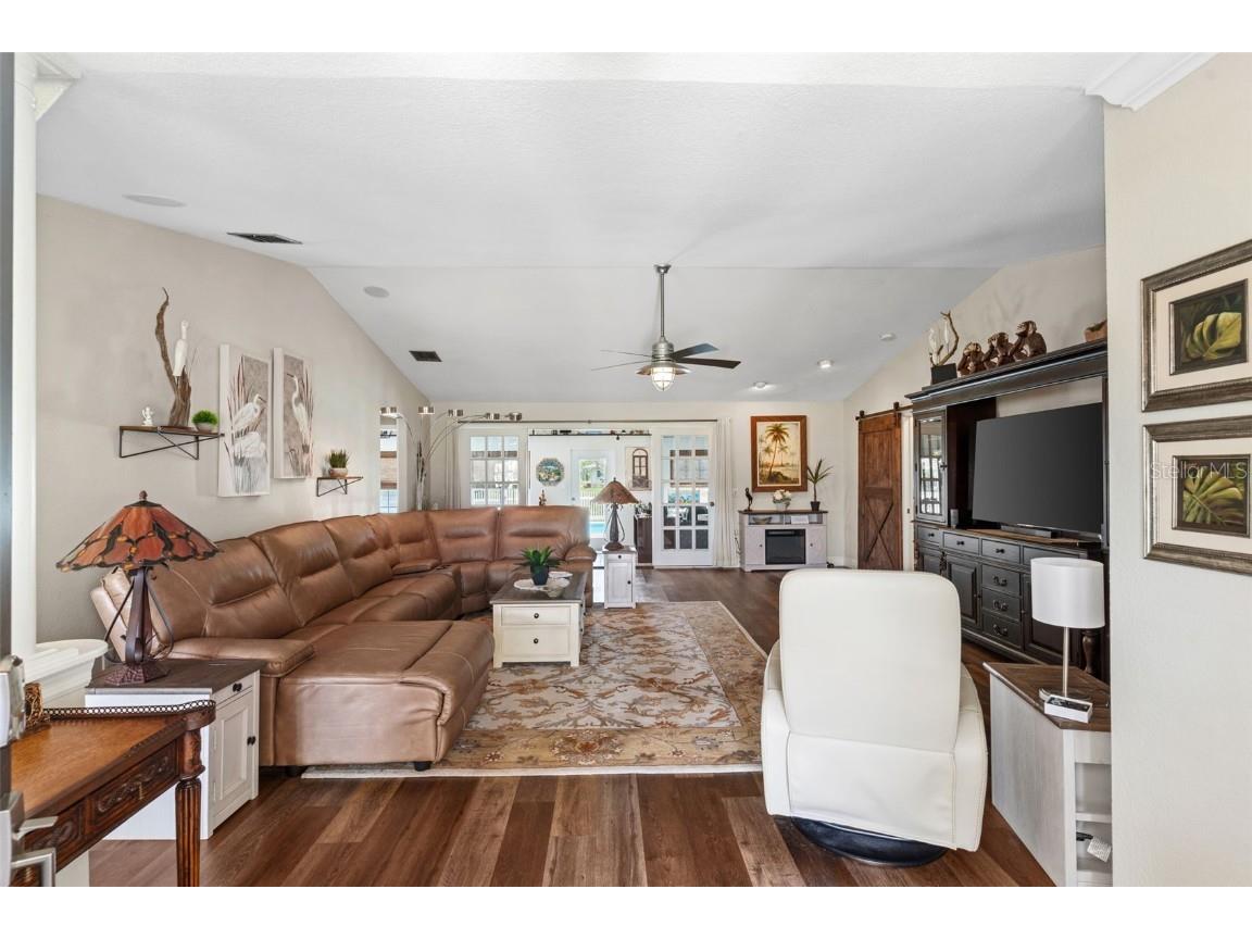 425 Corrientes Circle Punta Gorda FL 33983 C7510449 image5