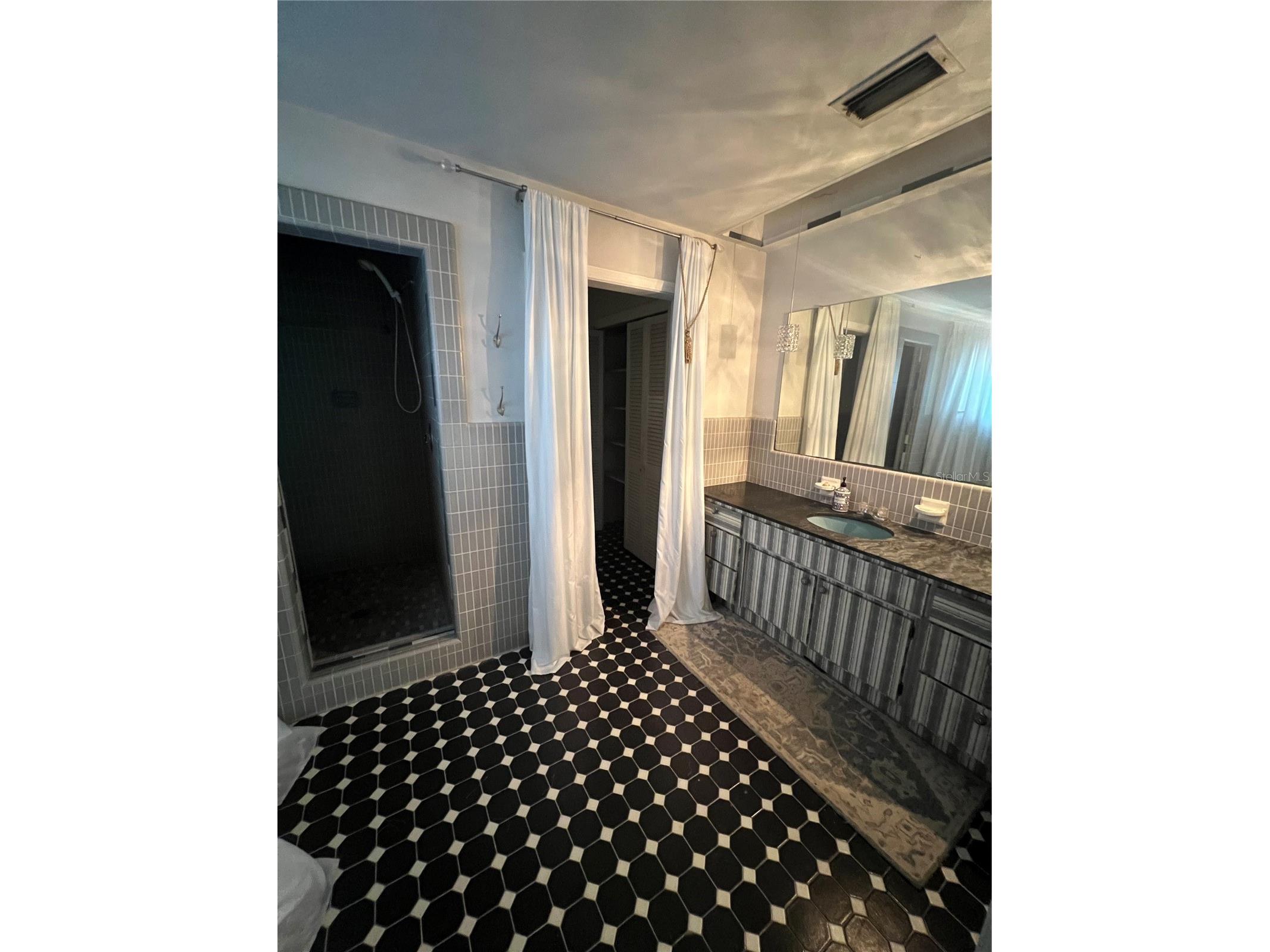 425 Craig Drive Tarpon Springs FL 34689 W7887593 image16
