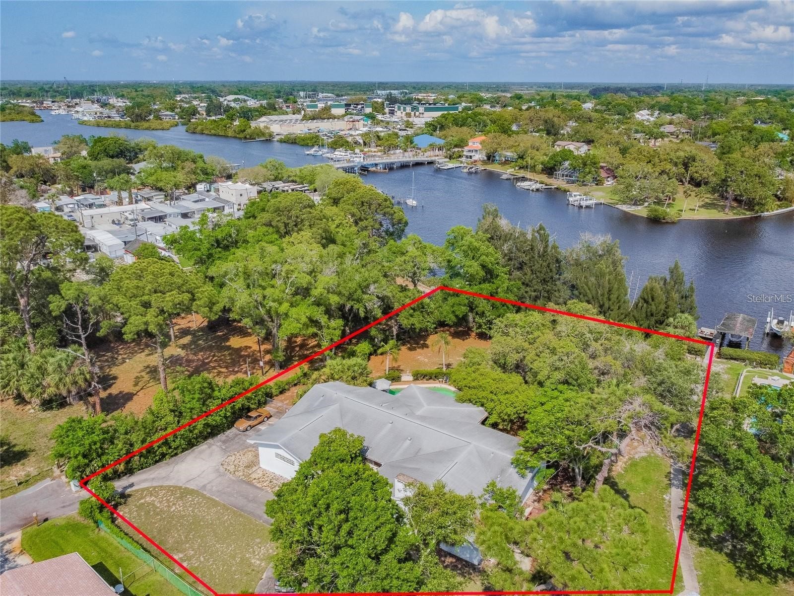 425 Craig Drive Tarpon Springs FL 34689 W7887593 image3