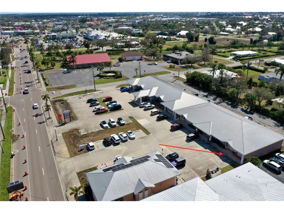 425 Cross Street #13 Punta Gorda FL 33950 C7499402 image1